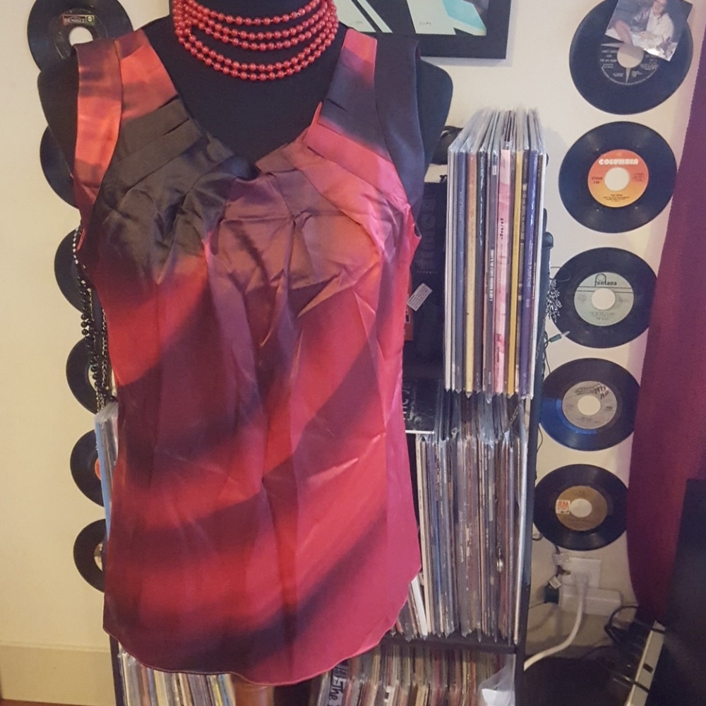 Norstrom silk red/ black top